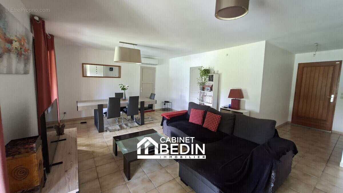 Maison 99 m² à Pugnac  - photo 2