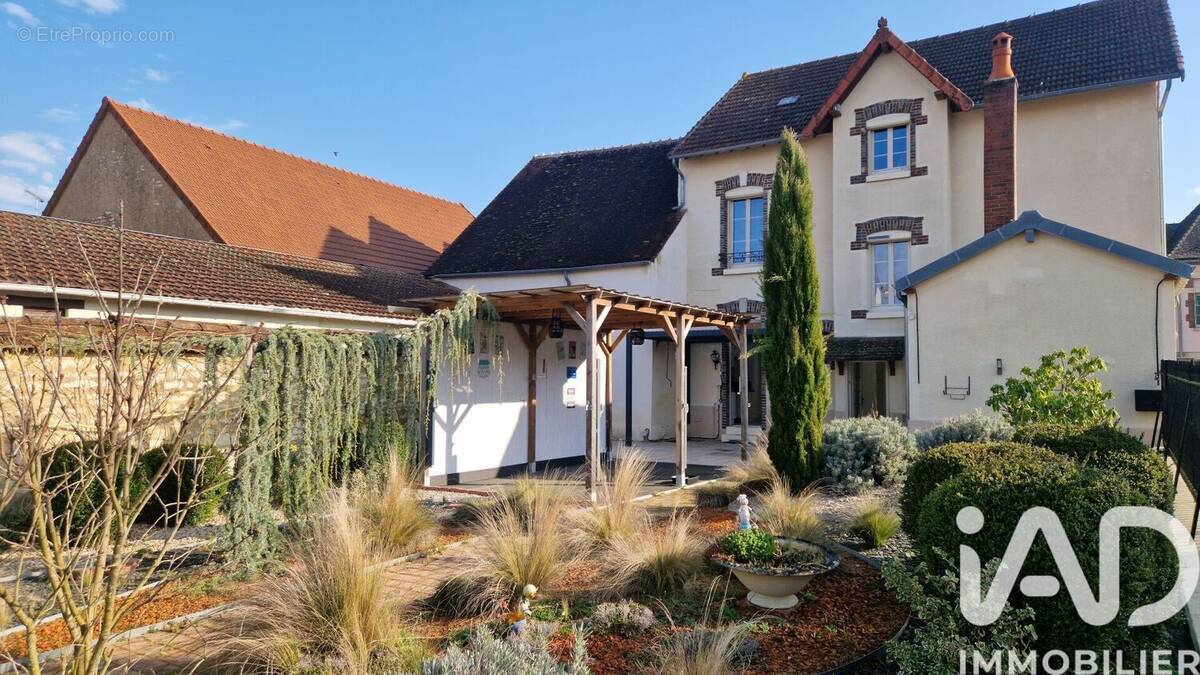 Photo 1 - Maison à NEUVY-SAUTOUR