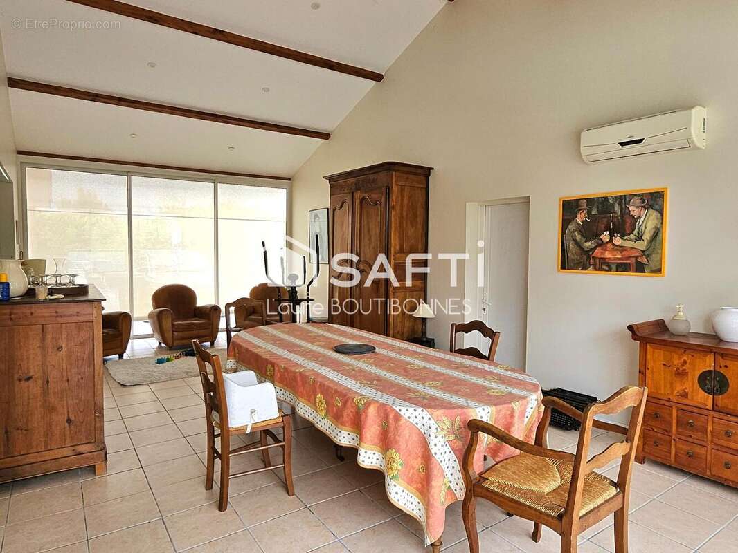 Photo 2 - Maison à SAINT-SULPICE