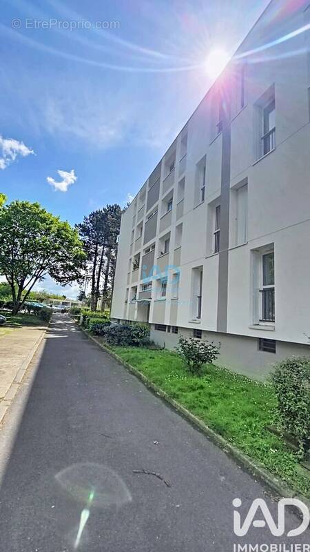 Photo 1 - Appartement à CROSNE