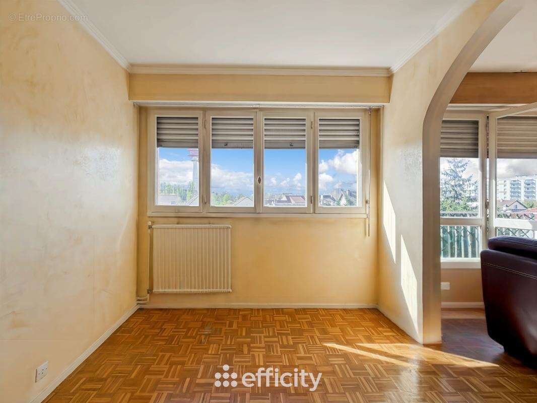 Appartement à CHENNEVIERES-SUR-MARNE