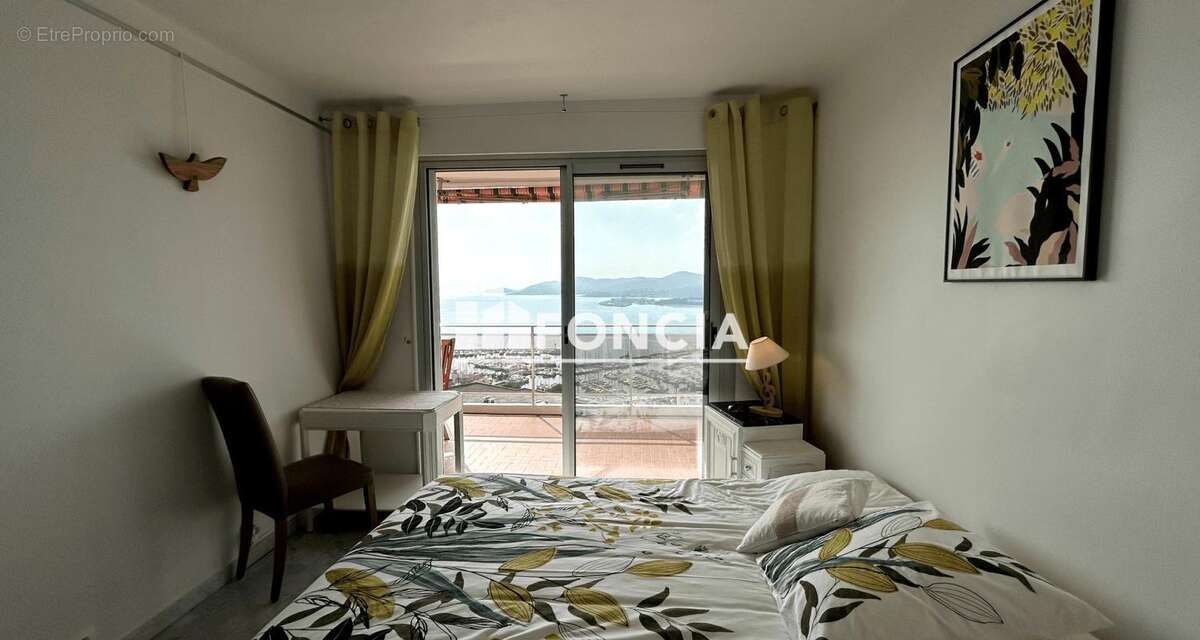 Appartement à LE LAVANDOU