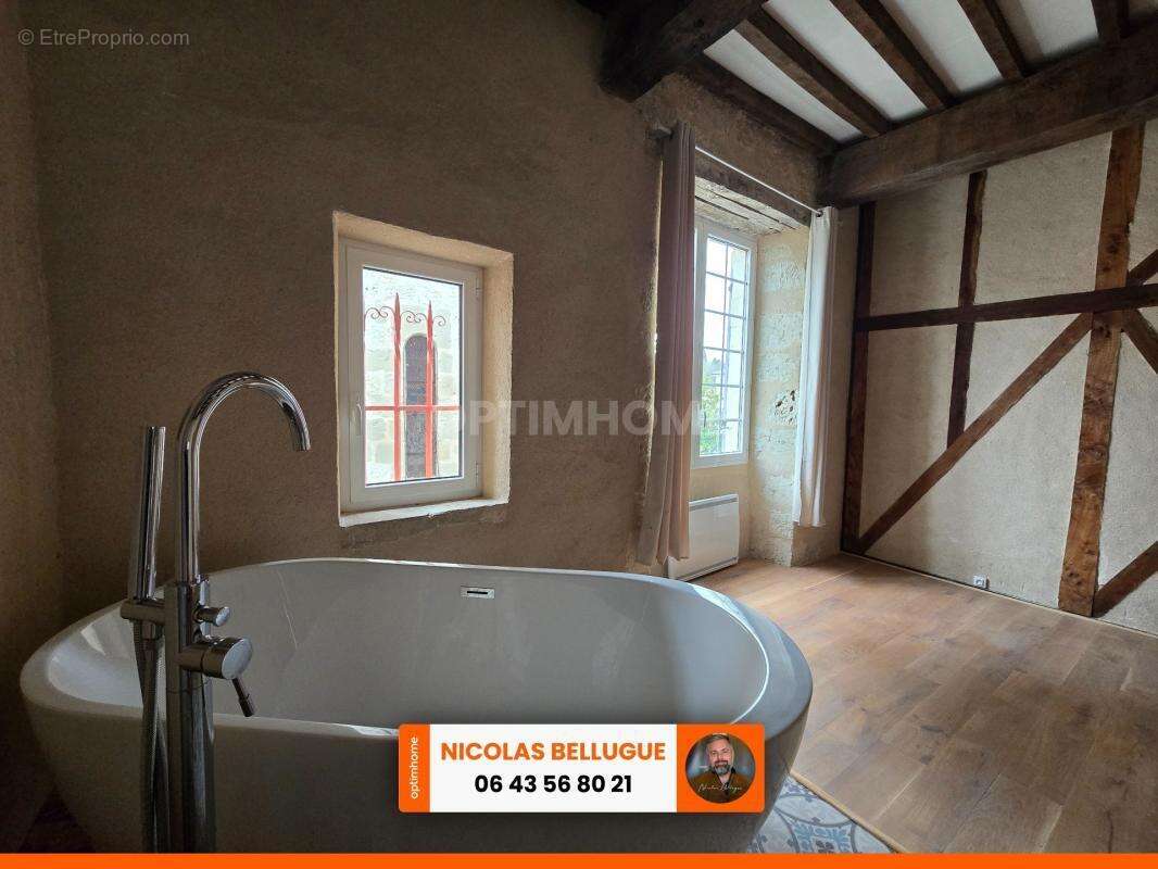 Maison de caractère rénovée au cœur d’un village historique - photo 15