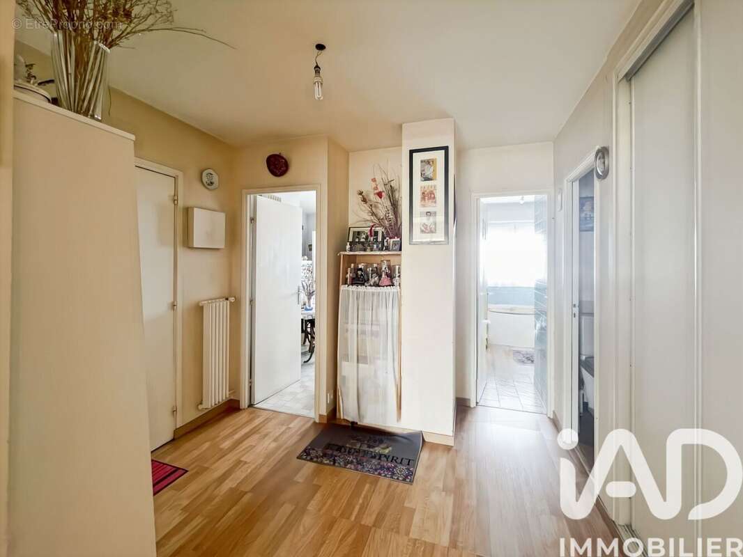 Photo 9 - Appartement à LES PAVILLONS-SOUS-BOIS