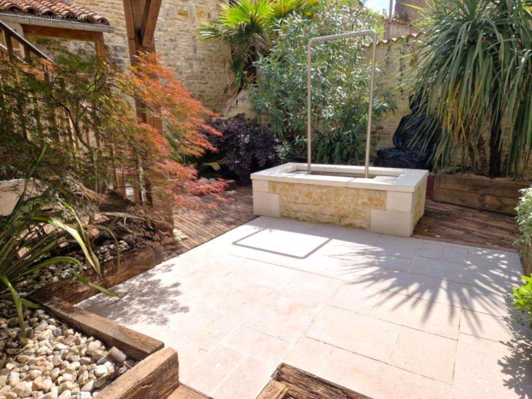 Maison à VERTEUIL-SUR-CHARENTE