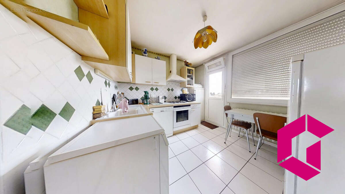 Appartement à SAINT-ETIENNE