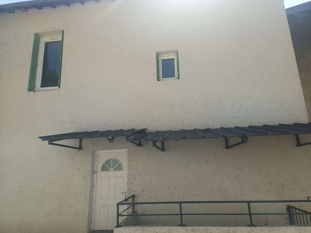 SAINT RAMBERT D'ALBON !!! Maison sur 2 niveaux 88 m2 habitables environ avec terrain de 461 m2 - photo 15