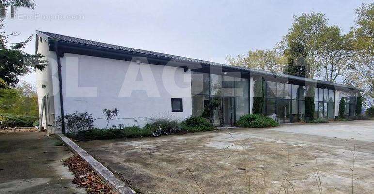 07cce0c1173caeb3925408daab096a20c2817eb3 - Maison à MAS-SAINTES-PUELLES