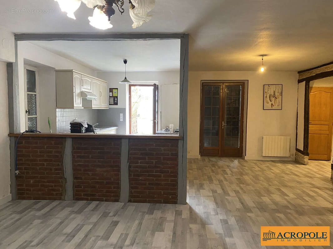 Maison à SAINT-GONDON