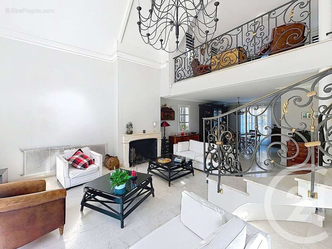 Photo 3 - Maison à THIAIS