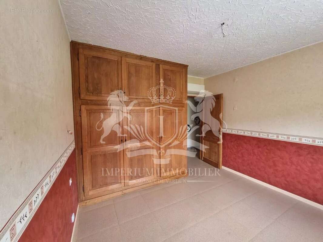 Maison à LINY-DEVANT-DUN