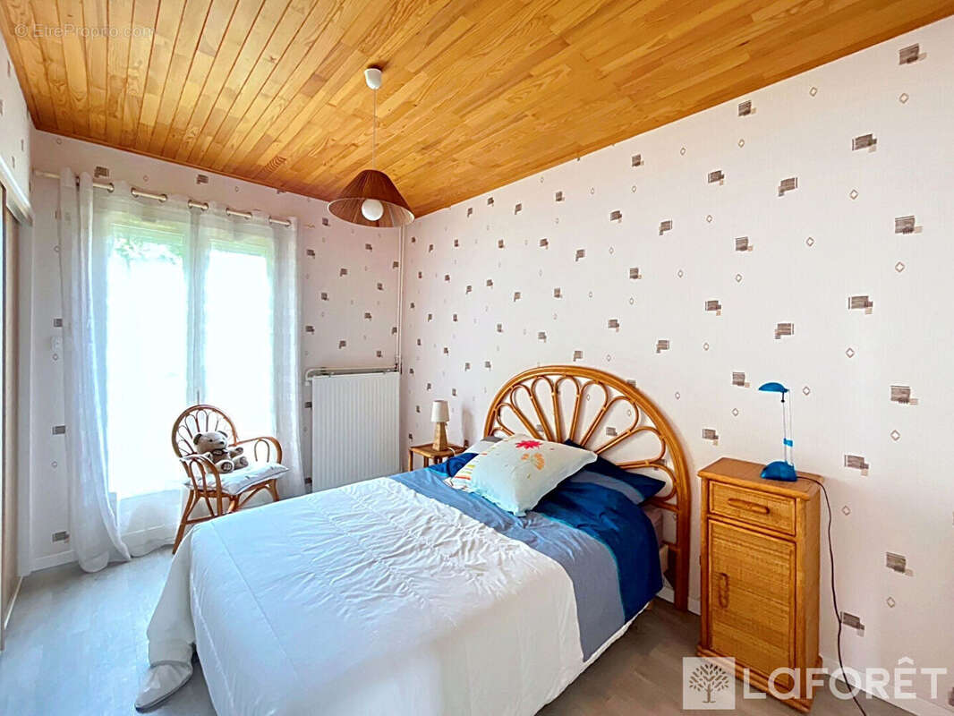 Maison Ambares Et Lagrave 5 pièces 109 m2 - photo 8