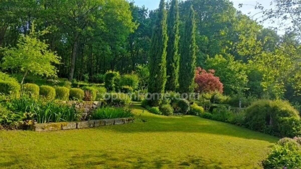 Val Saint-Germain 91530. 45 KM DE PARIS – Propriété rare sur 9788 M², Belle maison 157 m² avec 5 chambres. DPE /D - photo 13