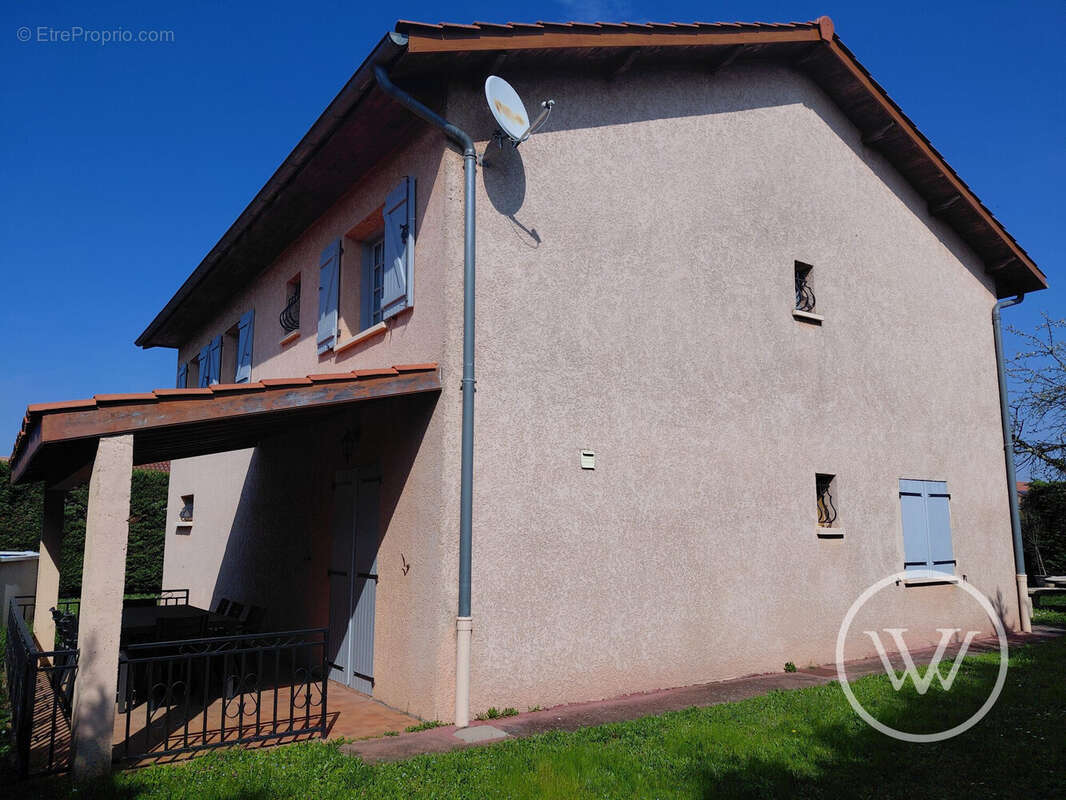 Maison à MEYZIEU
