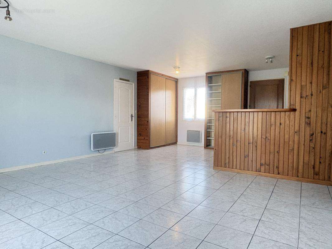 Maison à SAINTE-MARIE-DU-MONT