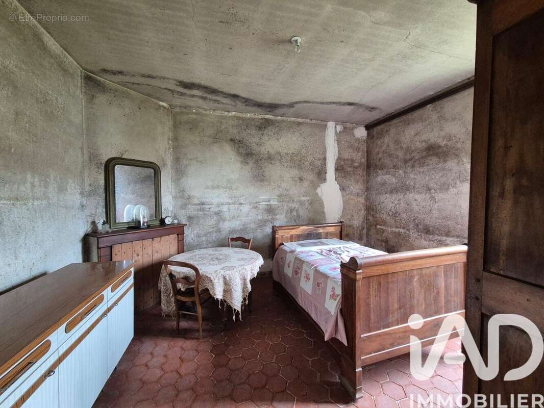 Maison 106 m² à Rosoy-Le-Vieil  - photo 7