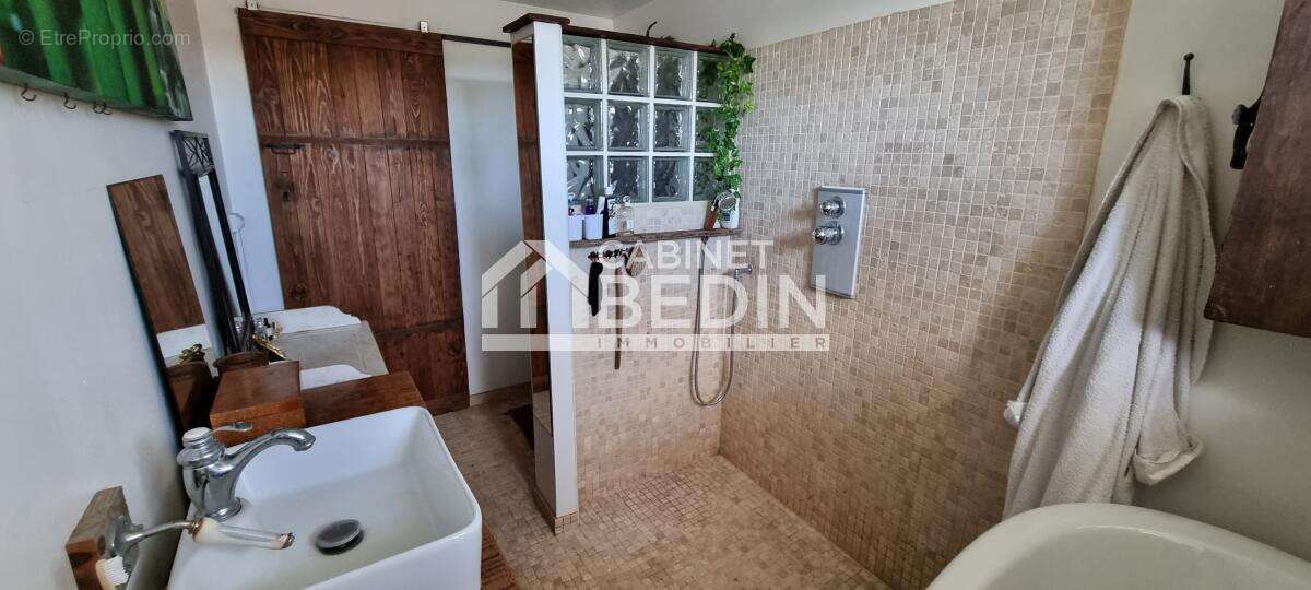 Maison à SAINT-ANDRE-DE-CUBZAC