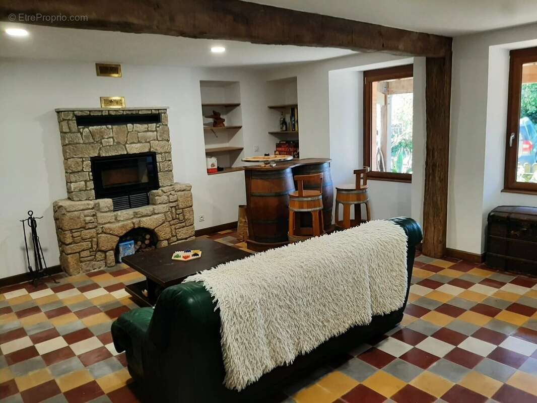 Maison à MONTOURNAIS