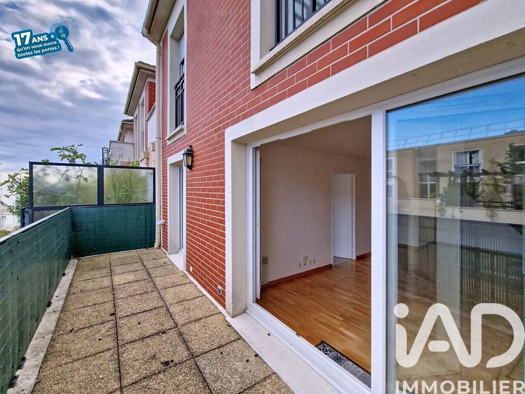 Photo 1 - Appartement à VILLENEUVE-LA-GARENNE