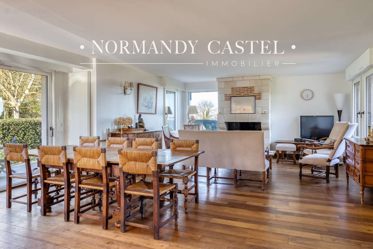 Maison à CRICQUEBOEUF