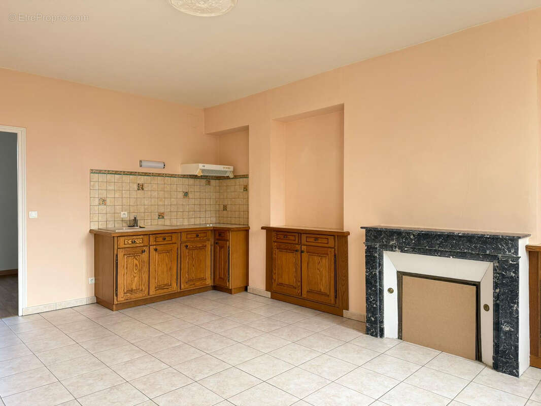 Appartement à SAINTE-SAVINE