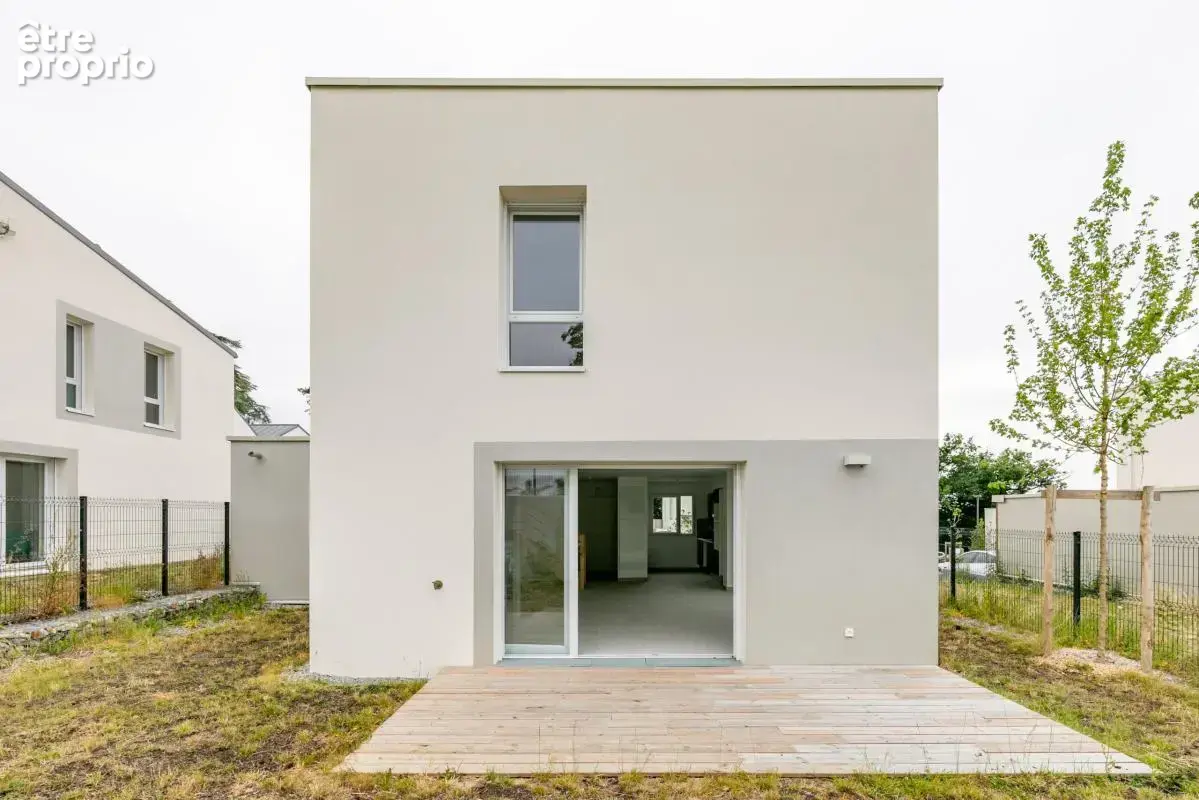 Maison avec jardin et garage - photo 2