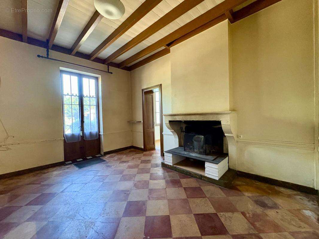 Maison à ILLATS