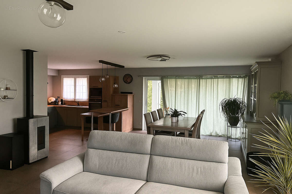 Maison à CANY-BARVILLE