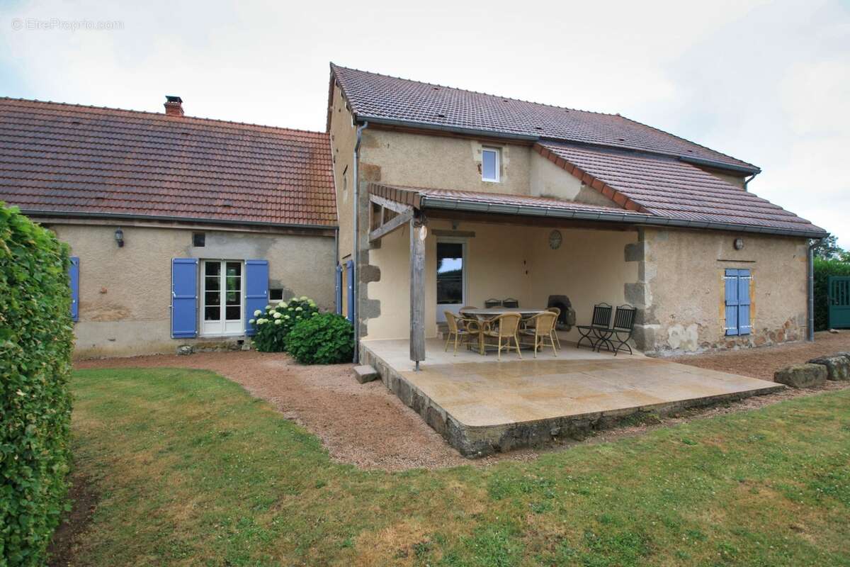 Belle propriété, rénovée récemment, avec gîtes sur 3761 m² de terrain - photo 18