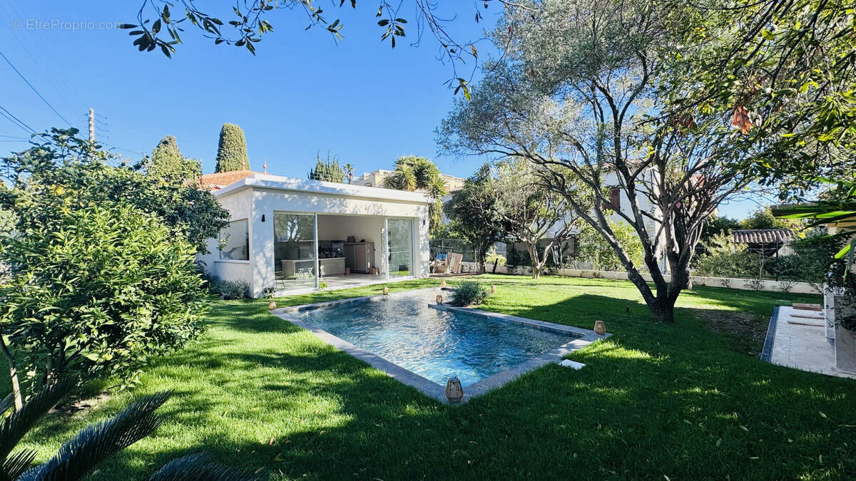 Maison à CAGNES-SUR-MER