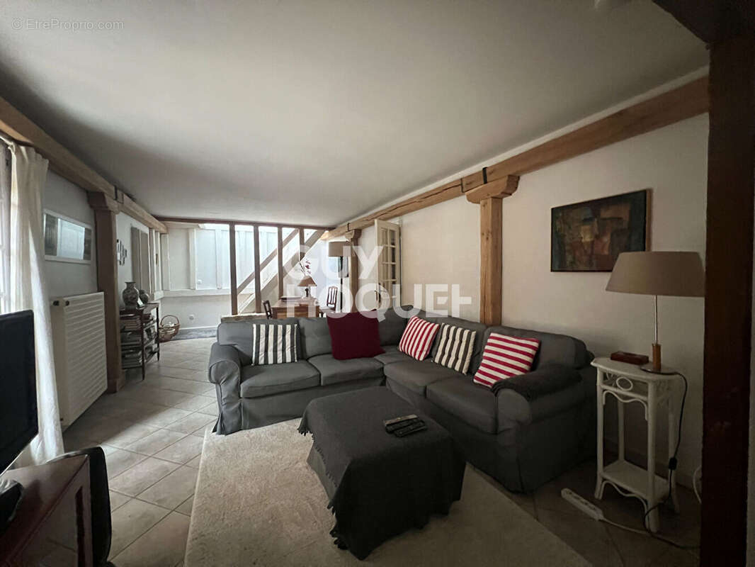 Maison à FONTAINEBLEAU