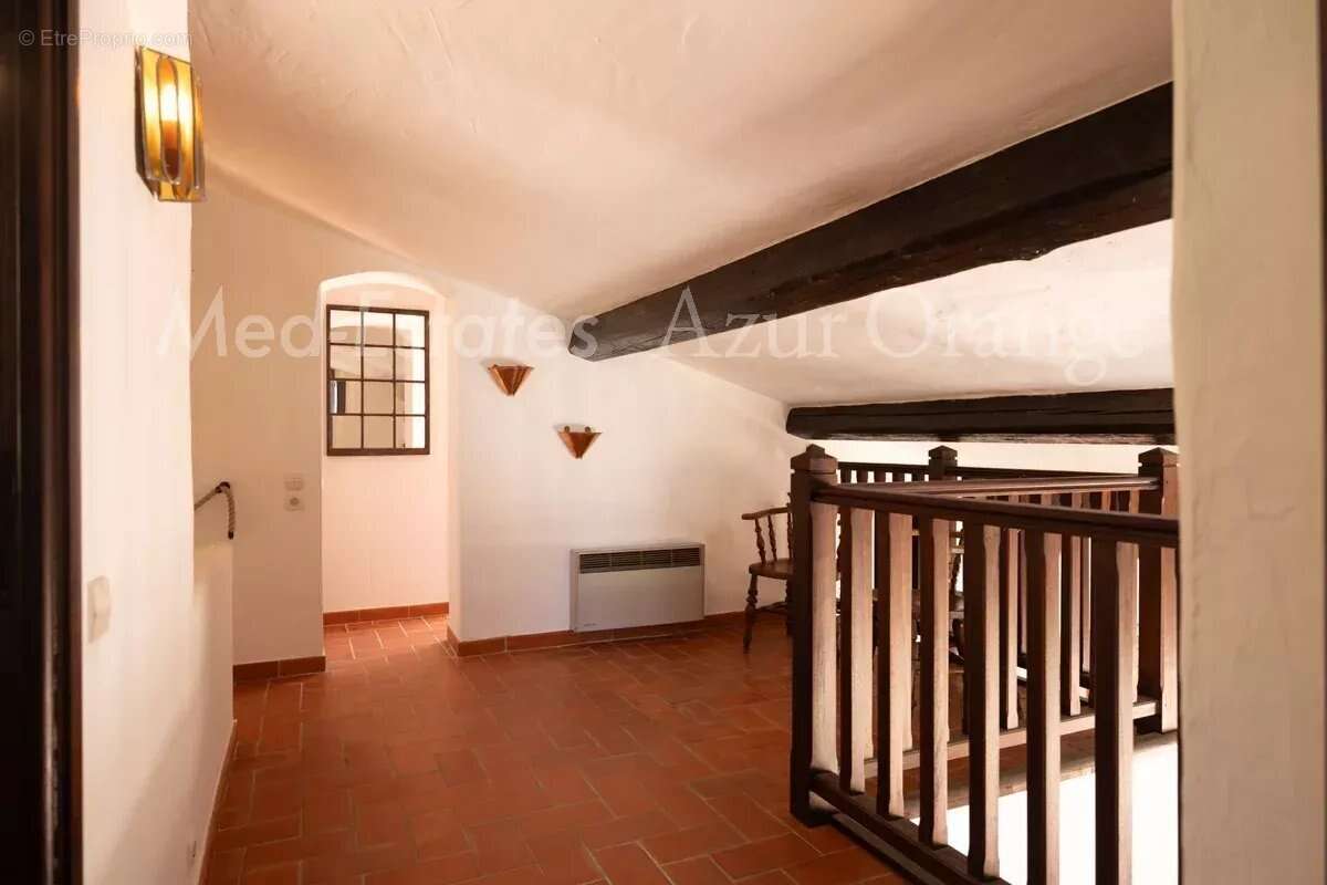 Maison à LA GARDE-FREINET