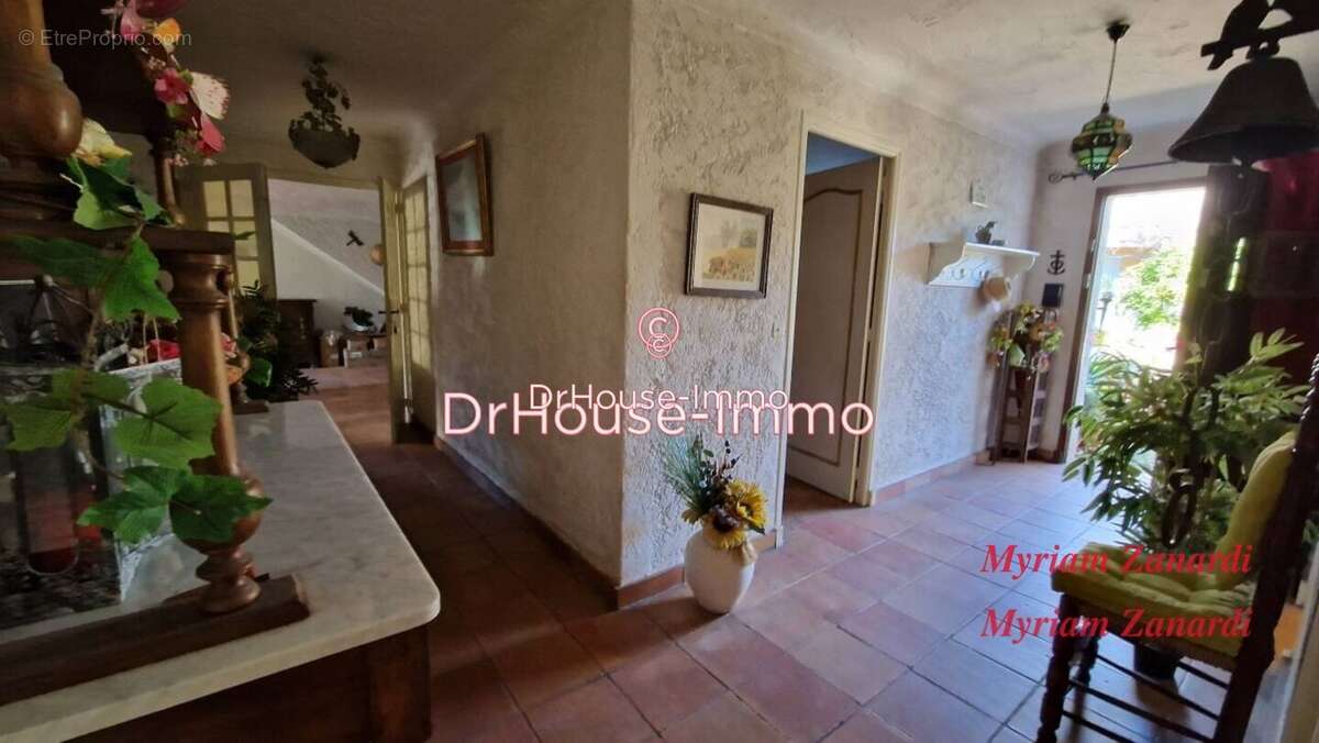 Maison à MOUANS-SARTOUX