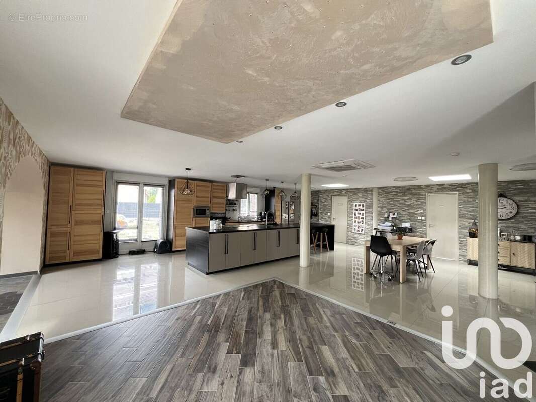 Photo 7 - Maison à MONTFORT-LE-GESNOIS