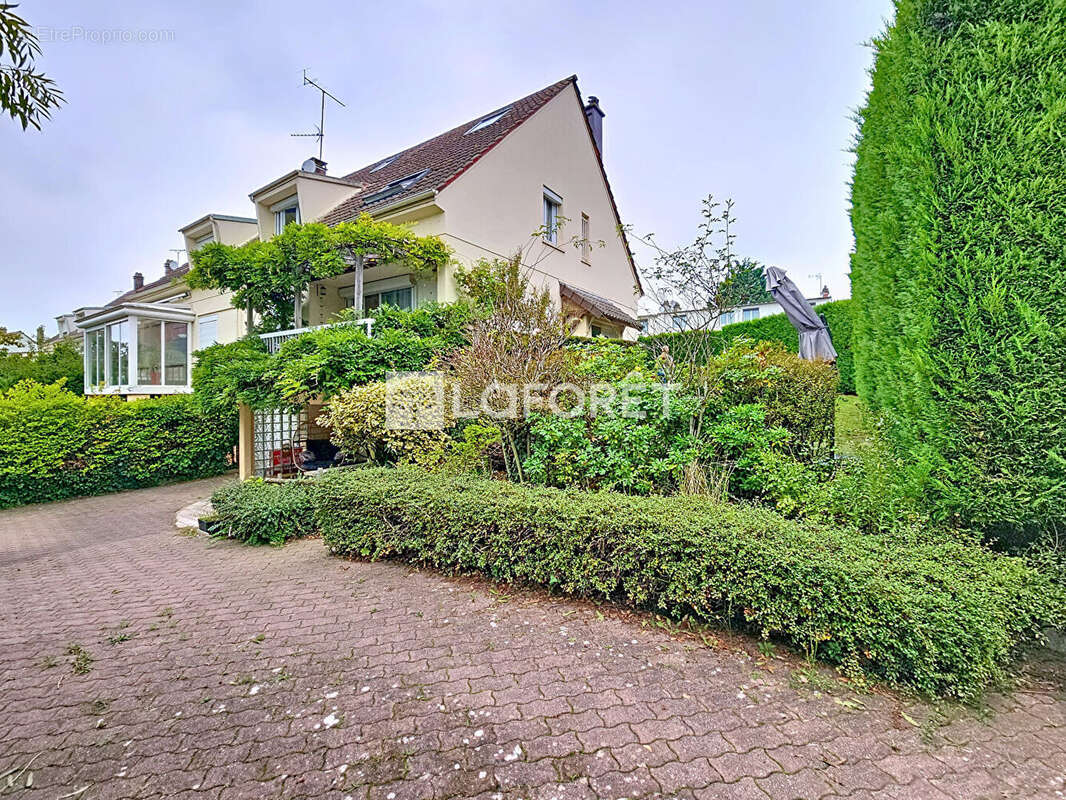 Maison à MARCOUSSIS