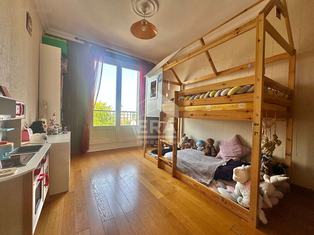 Appartement à SARTROUVILLE