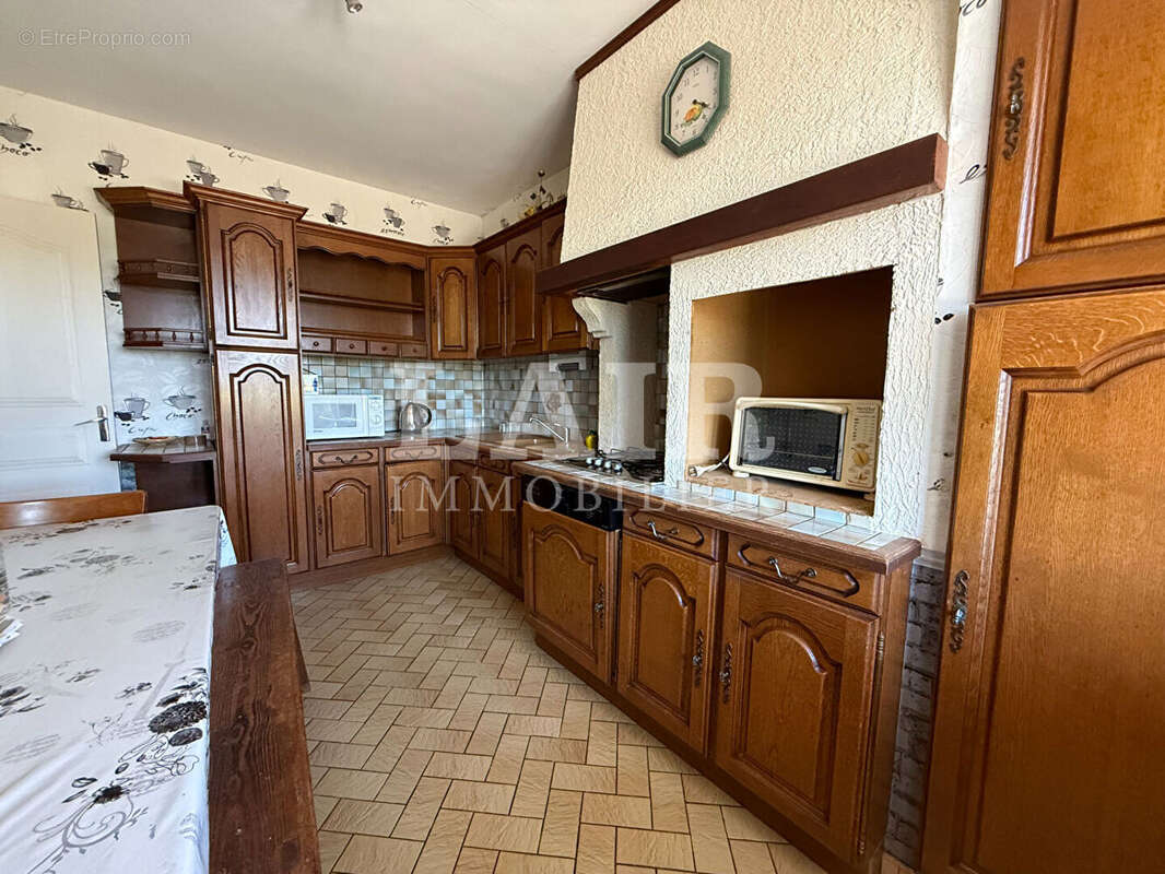 Maison à FRESNAY-SUR-SARTHE