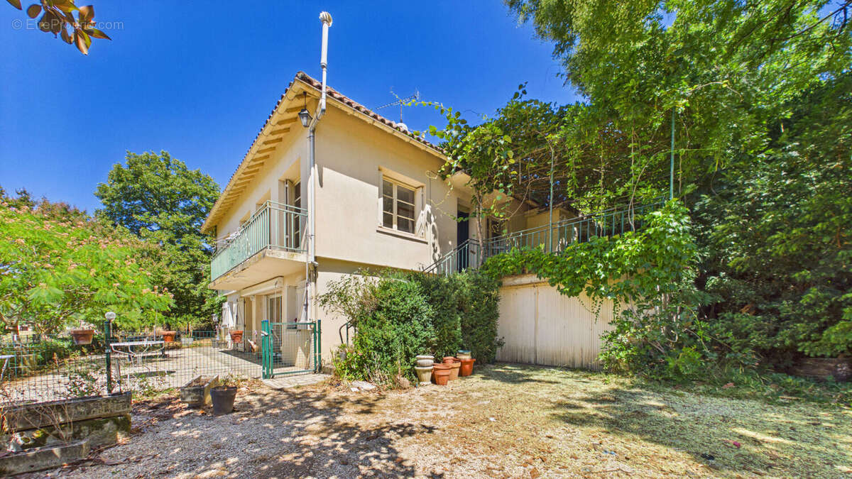 Maison des années 1970 dans la vallée - photo 15