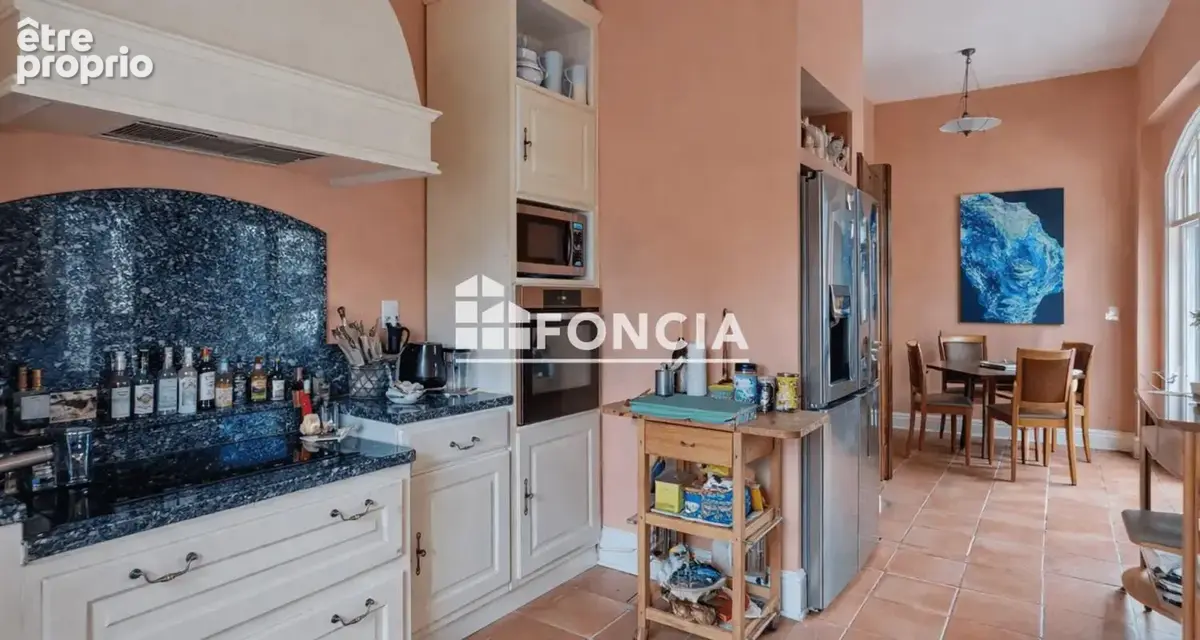 Propriété d’exception avec fort potentiel sur plus de 3 000 m² - photo 5