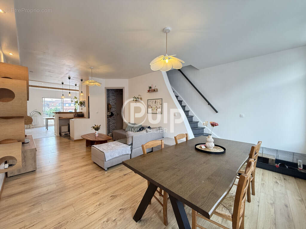 Appartement à ESTAIRES