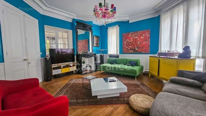 Maison à MORIGNY-CHAMPIGNY