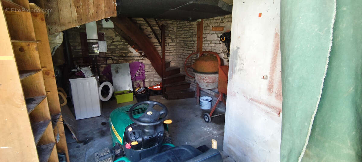 Maison à ANCY-LE-FRANC