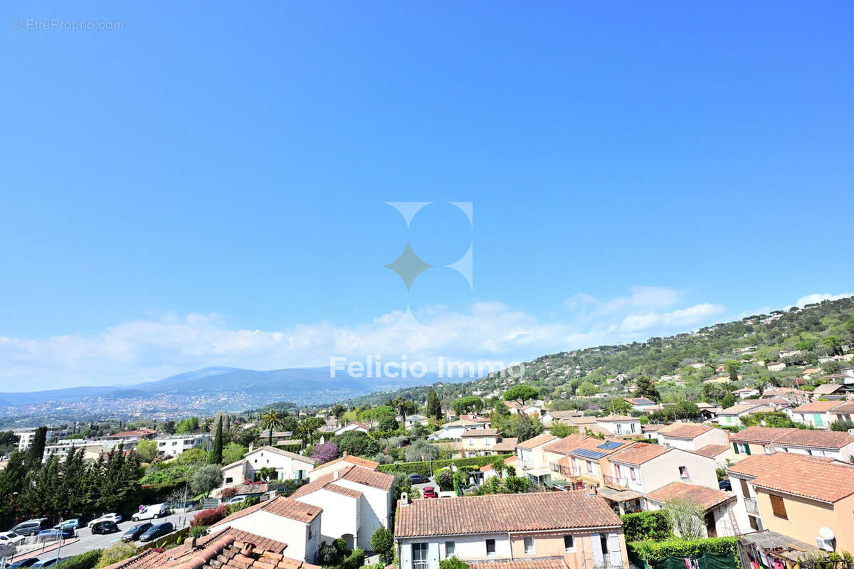 Appartement à MOUANS-SARTOUX