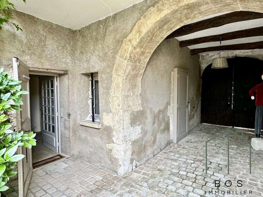 Maison à OPPEDE