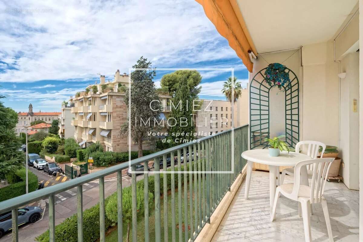 Appartement à NICE