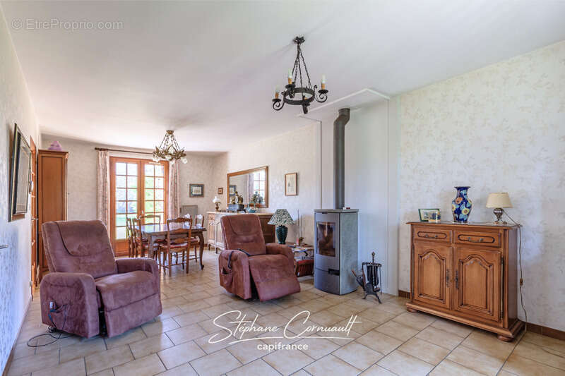 Maison à ANNESSE-ET-BEAULIEU