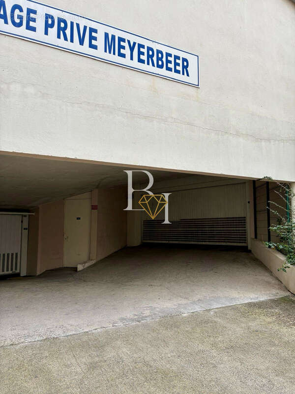 Parking à NICE