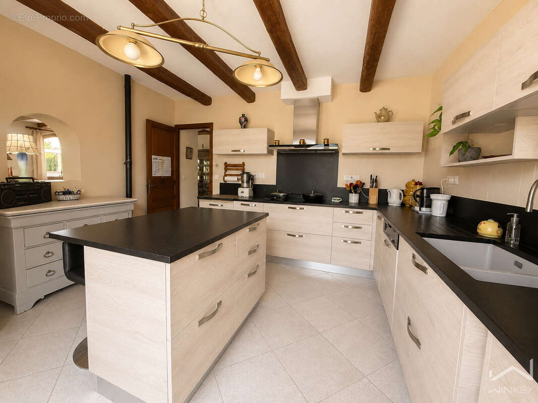 EXCLUSIVITE : MAISON à St-Alexandre (30) -  158 M2 - 3 chambres - 1 bureau - 2 garages - 1 atelier - Terrain 1 - photo 4
