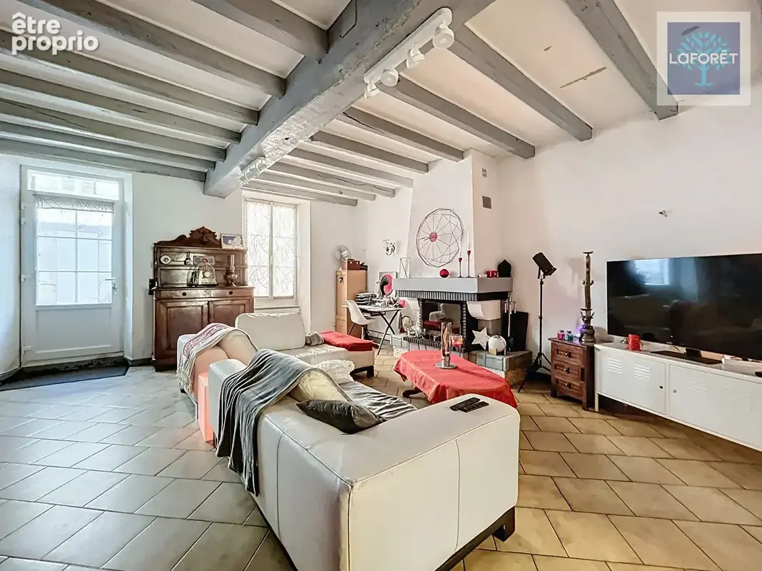 Immeuble de rapport : 2 maisons + local commercial - photo 3