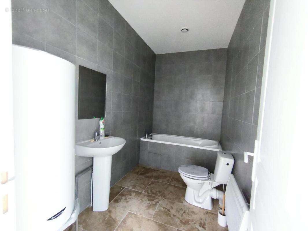 Appartement à MARSEILLE-15E